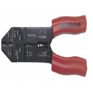 Alicate de terminais com descarnador de fios de 9''
Terminais isolados de 0,75 a 6 mm, AWG 18-10
Terminais não isolados 1.5 a 6 mm, AWG 16-10
Corte de pernos roscados de M2 a M5
Descarnar fios elétricos de 0.75 a 6 mm